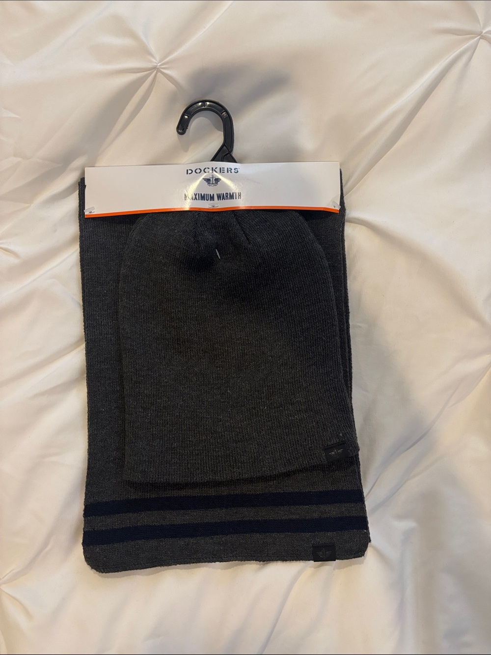 Dockers Men's Charcoal Knit Beanie & Scarf Set - Charcoal